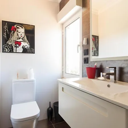 Flh - Charming Graca Duplex * ליסבון