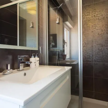 아파트 Flh - Charming Graca Duplex 리스본